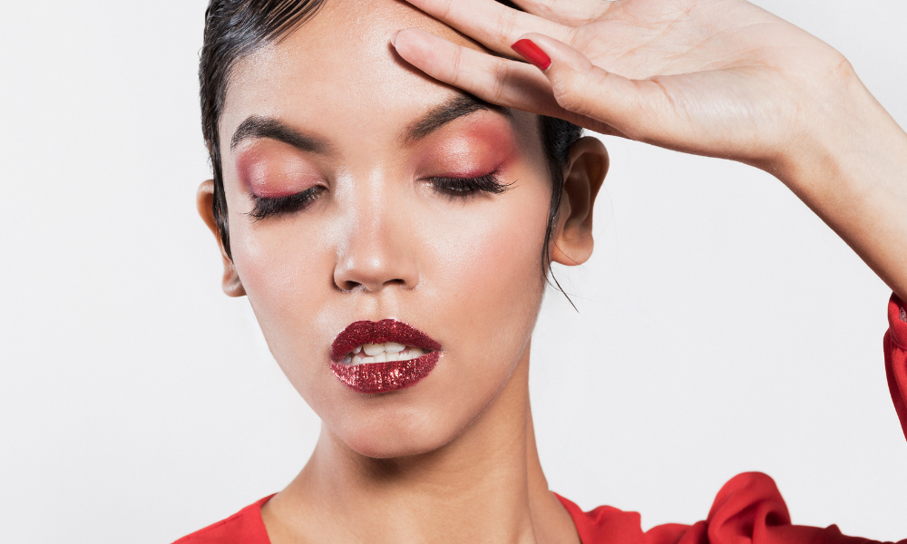 6 Tendências de Maquiagem em Alta no TikTok em 2026 que Você Precisa Conhecer! 4 6 Tendencias de Maquiagem em Alta no TikTok em 2026 2