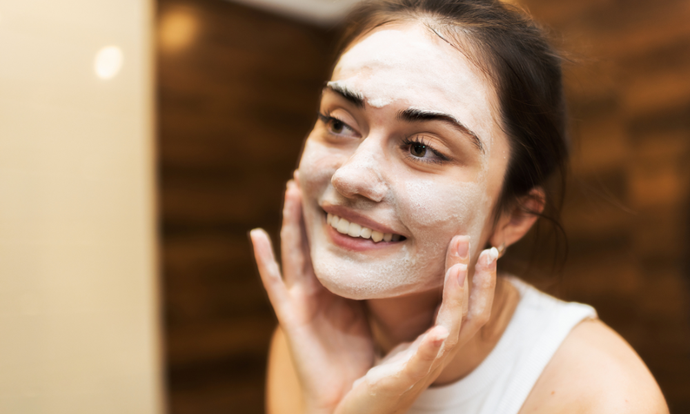 Como Construir uma Rotina de Skincare para Pele Oleosa: Passo a Passo Real! 4 Como Construir uma Rotina de Skincare para Pele Oleosa Passo a Passo Real 4