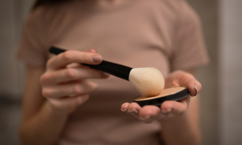 Maquiagem para Iniciantes: Guia Completo com Técnicas e Produtos Essenciais! 6 Maquiagem para Iniciantes Guia Completo 8