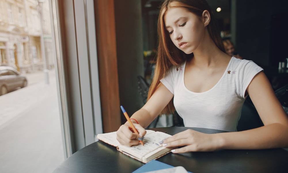 Como Melhorar Sua Autoestima Feminina em 30 Dias (Plano Completo)! 2 Como Melhorar Sua Autoestima Feminina em 30 Dias 2