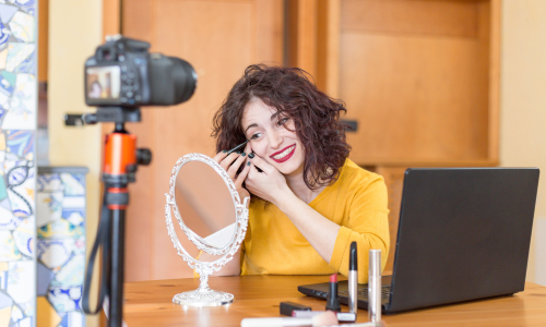 6 Tendências de Maquiagem em Alta no TikTok que Você Precisa Conhecer!